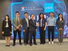 <b>港大近年积极普及化AI教</b>